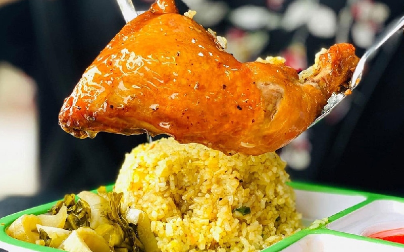 Top 15 quán cơm gà xối mỡ ngon trứ danh tại Sài Gòn 2