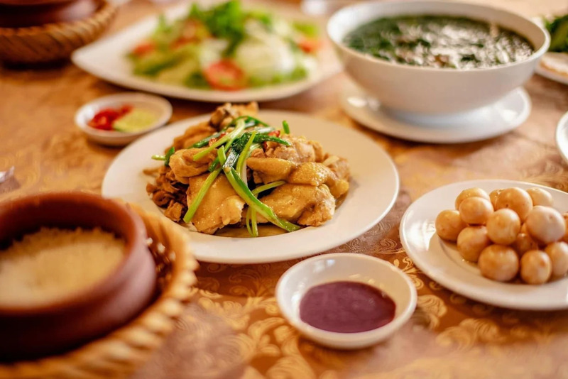 Rủ nhau càn quét 10 quán cơm niêu Đà Lạt ngon nức tiếng tại thành phố ngàn hoa 6