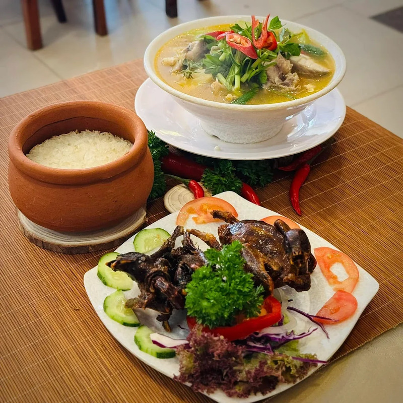 Rủ nhau càn quét 10 quán cơm niêu Đà Lạt ngon nức tiếng tại thành phố ngàn hoa 7