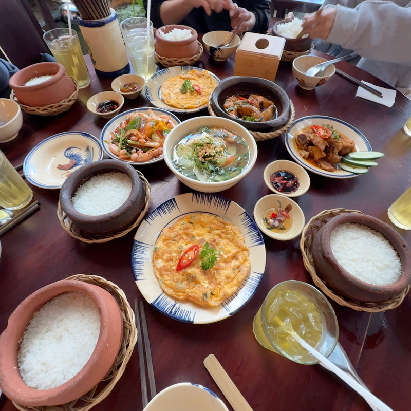 Rủ nhau càn quét 10 quán cơm niêu Đà Lạt ngon nức tiếng tại thành phố ngàn hoa 14