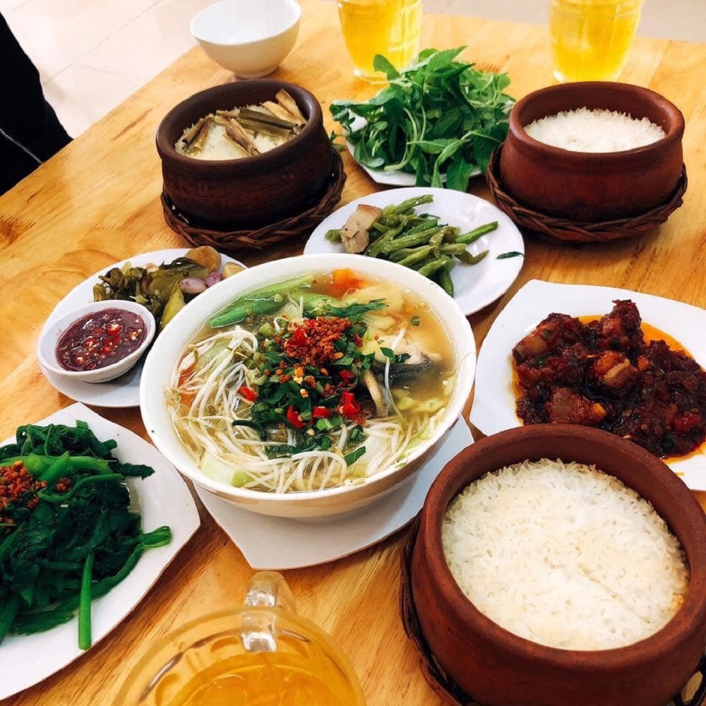 Cơm niêu Diệu Hiền, quán ăn tin dùng của thực khách khi du lịch Bình Phước 7