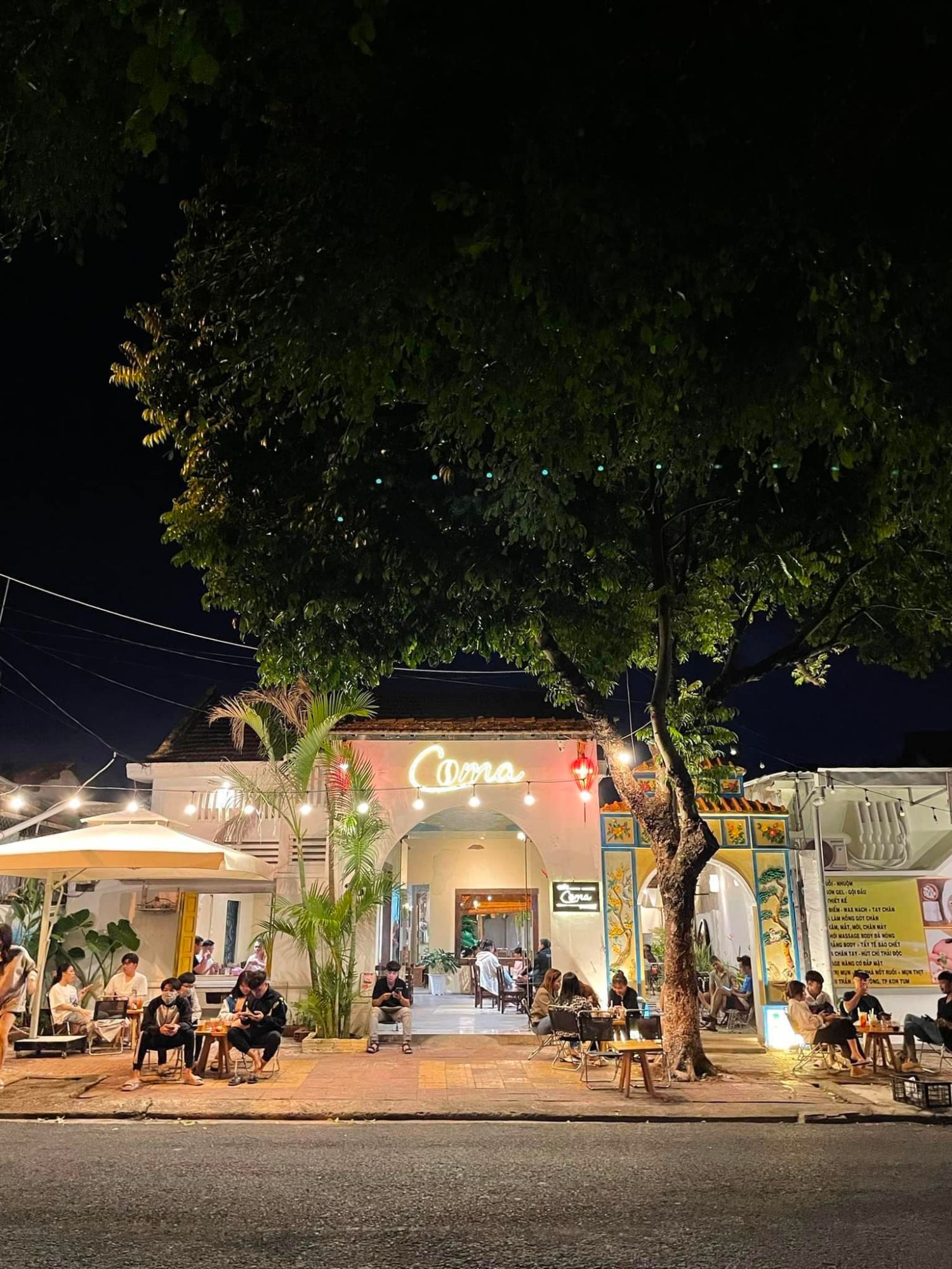 COMA Cafe hay Phố cổ Hội An nằm ngay trong lòng thành phố đại ngàn 2