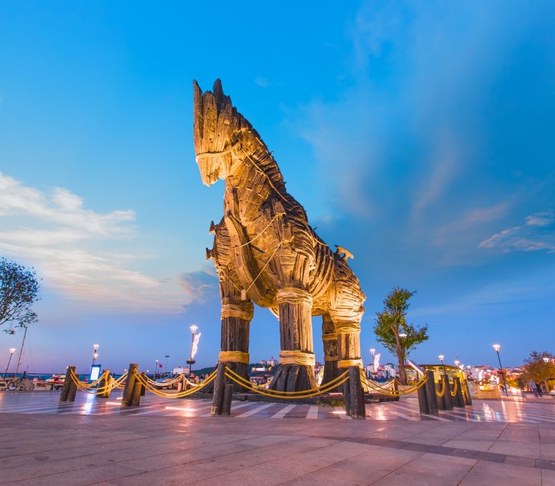 Con Ngựa Thành Troy: Sự thật và huyền thoại về biểu tượng nổi tiếng