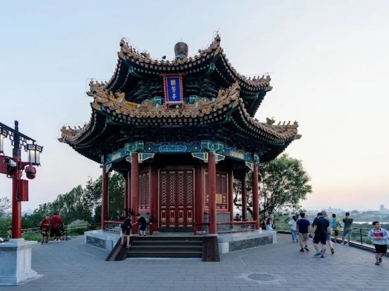 Công viên Cảnh Sơn: Góc nhìn toàn cảnh Tử Cấm Thành tuyệt đẹp 6