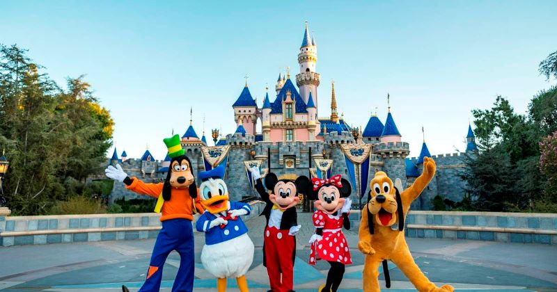 Công viên Disneyland: Khám phá địa điểm vui chơi, giải trí hàng đầu châu Mỹ 2