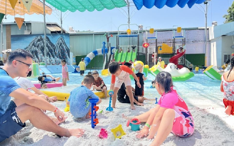 Check-in 7 công viên nước hot nhất Sài Gòn đáng trải nghiệm 12