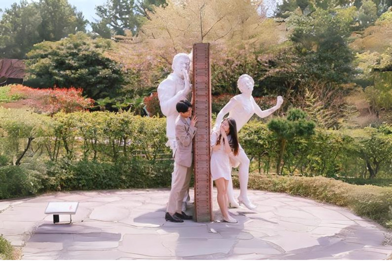 “Đỏ mặt” ở công viên tình yêu Jeju Loveland dành cho người lớn 10