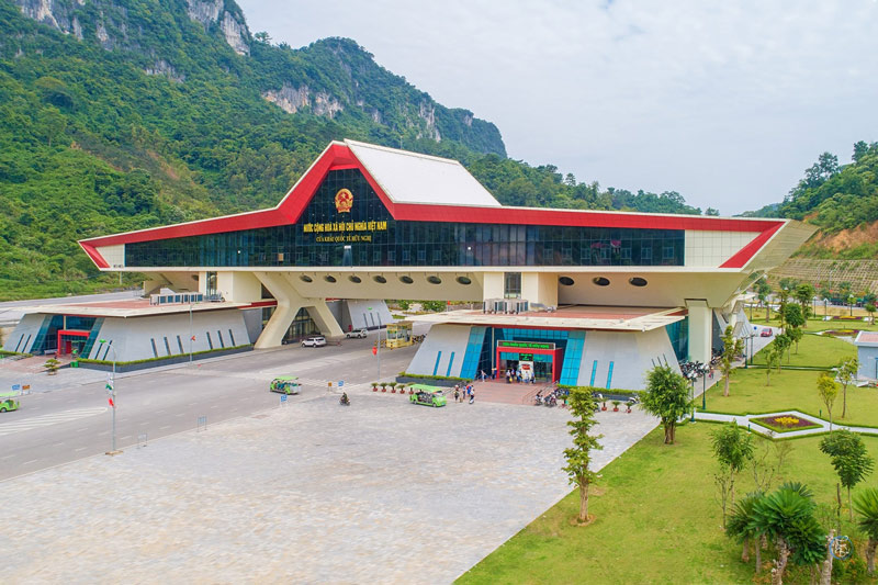 Ghé thăm cửa khẩu Hữu Nghị, check-in cột mốc biên giới hào hùng 2