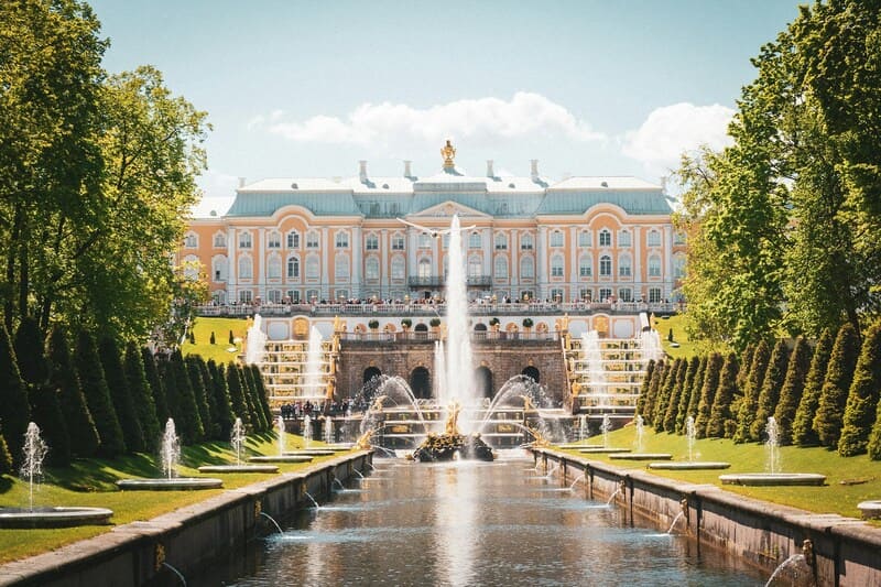 Lạc vào thiên đường tại Cung điện mùa hè Peterhof 2