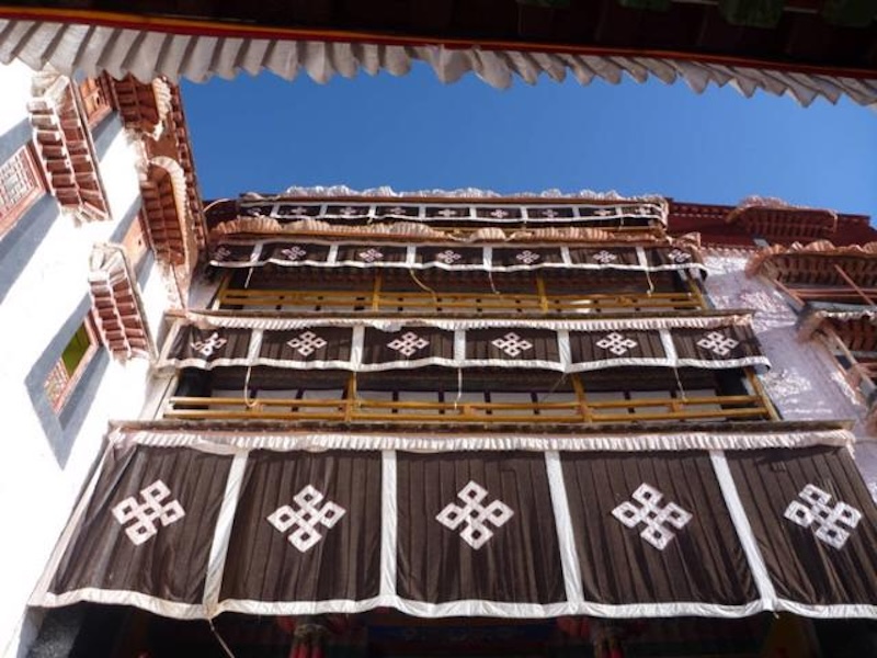 Cung điện Potala, tòa thành văn hóa Phật giáo tại Tây Tạng 6
