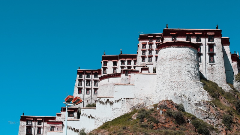 Cung điện Potala, tòa thành văn hóa Phật giáo tại Tây Tạng 4