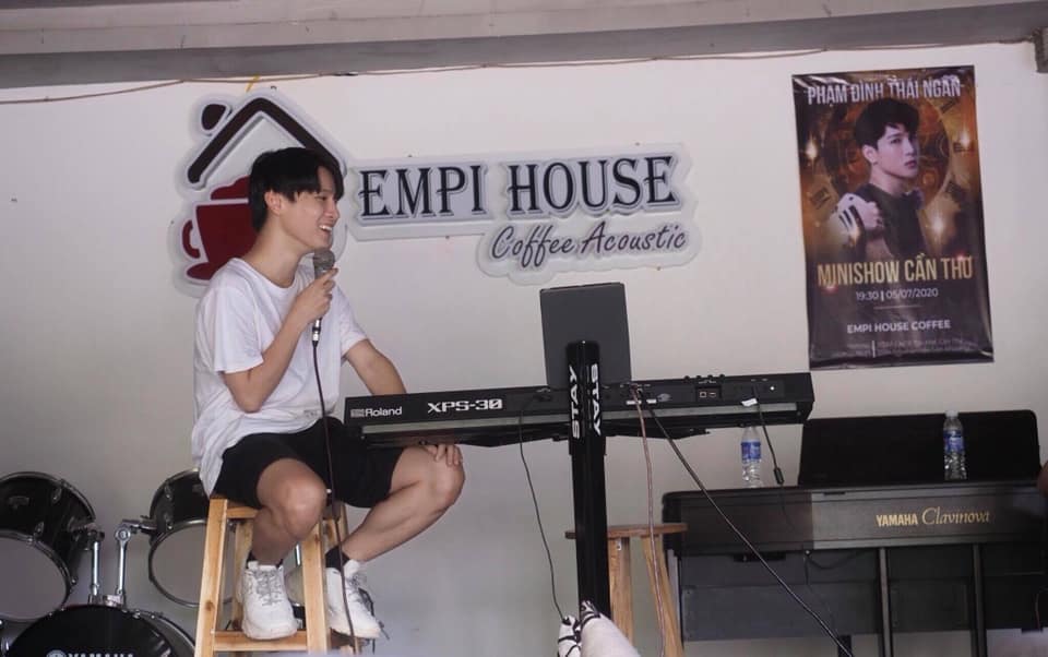 Cuối tuần chill cùng âm nhạc tại EMPI Coffee House Cần Thơ 14