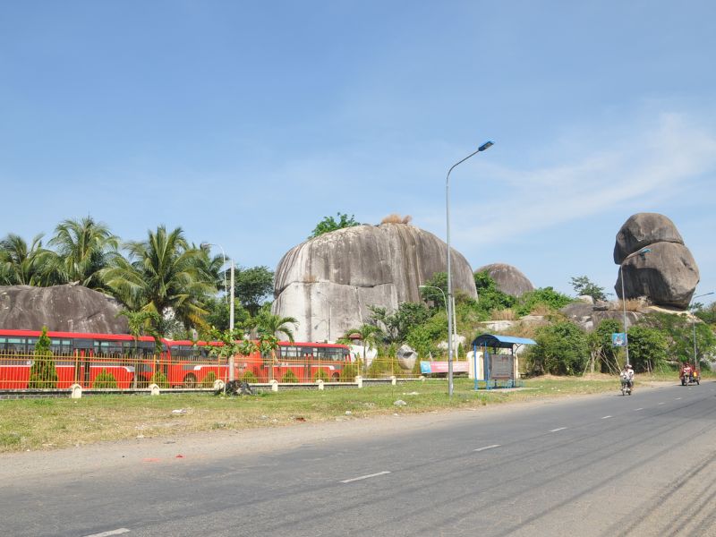 Danh lam thắng cảnh Đá Ba Chồng độc nhất vô nhị tại Đồng Nai 4