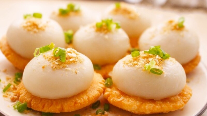 Thưởng thức trọn vẹn hương vị cố đô với 10 món đặc sản Huế hấp dẫn 13