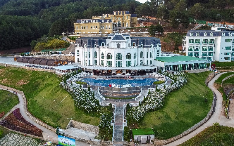 Dalat Wonderland: Thiên đường giải trí độc đáo giữa lòng Đà Lạt 9