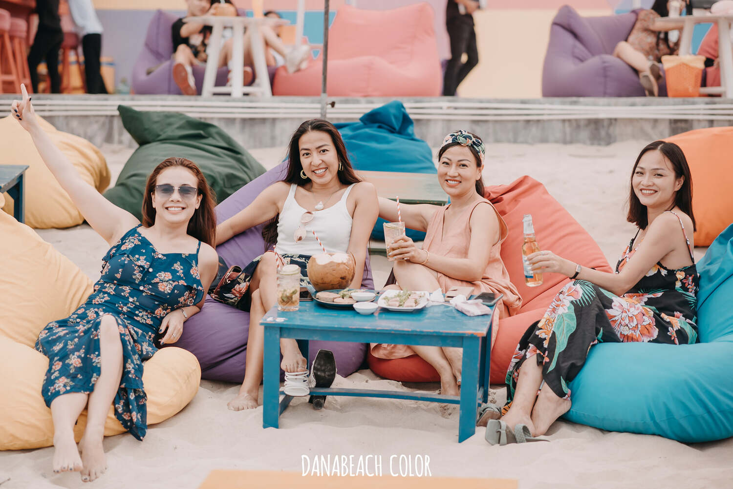 Danabeach Color - Quán cà phê bãi biển độc đáo giữa lòng Đà Nẵng 21