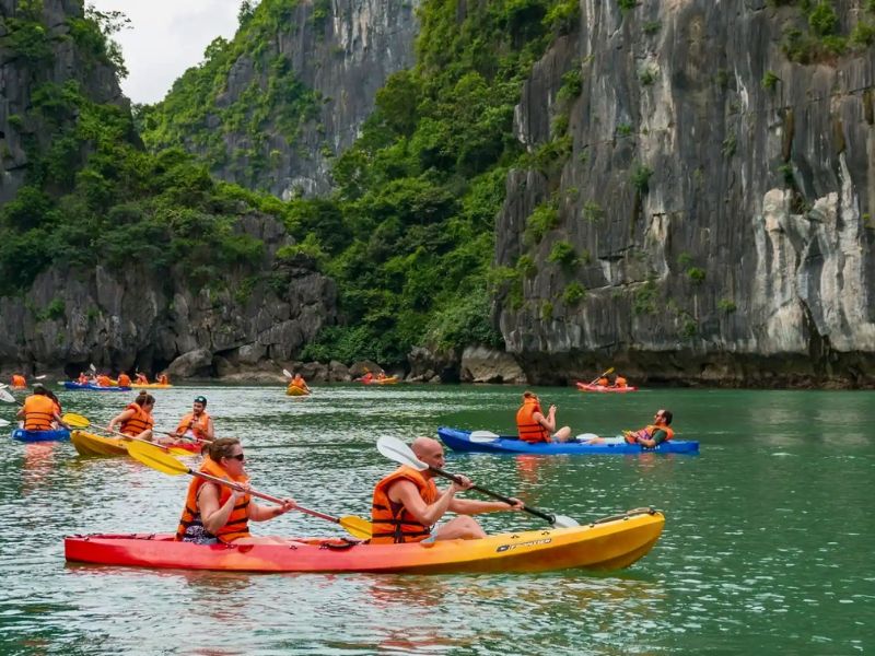 Đảo Bà Góa: 'Hòn non bộ' tự nhiên giữa lòng hồ Ba Bể 4