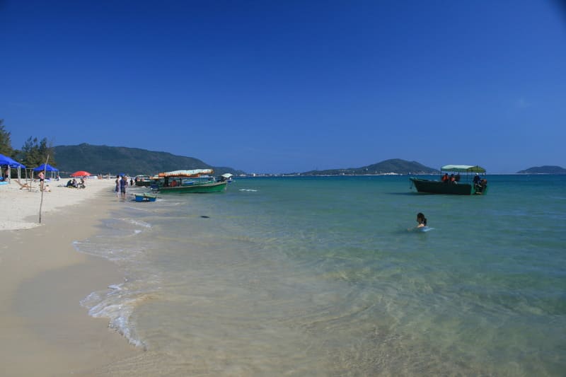 Thiên đường biển tại Đảo Hải Nam ngoài khơi Trung Quốc 6