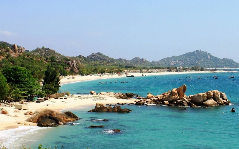 Khám phá đảo Ngọc Vừng: Vùng đất lịch sử với cảnh sắc hùng vĩ 3
