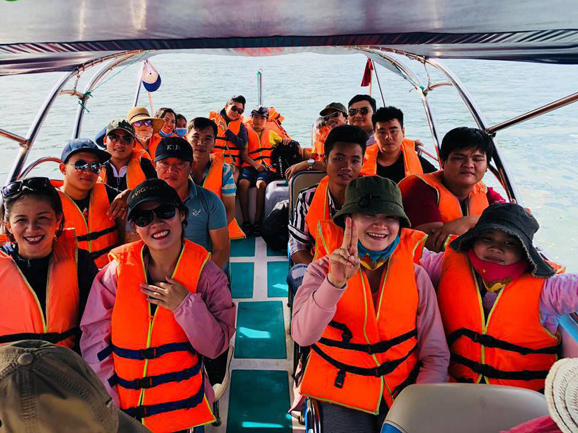 Đảo Yến - Hòn Nội Nha Trang, Chốn thiên đường ảo huyền với màu biển xanh 6