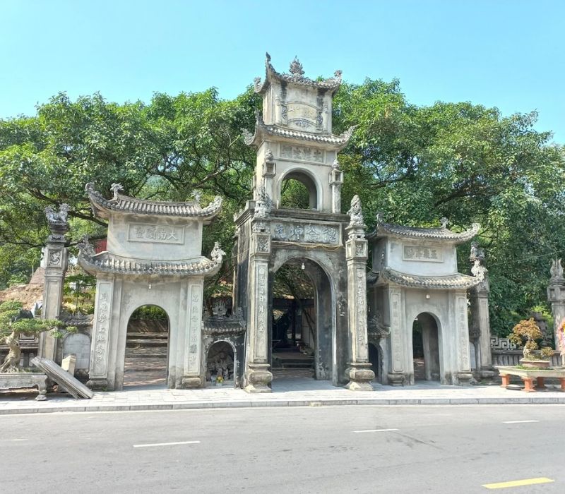 Đền An Sinh: Hành hương về quê gốc nhà Trần tại Quảng Ninh 3