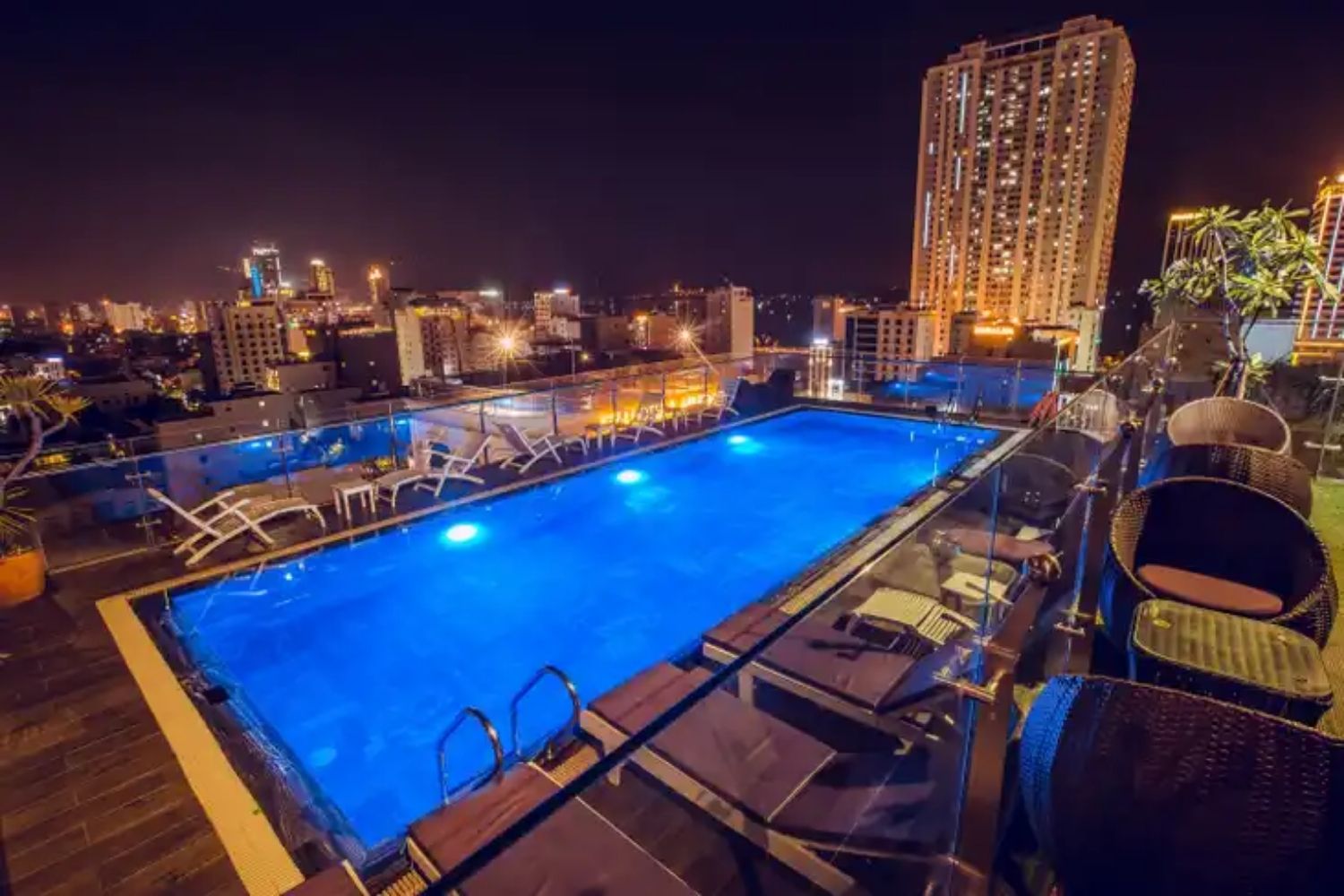 Đến Aria Hotel tận hưởng đẳng cấp khách sạn 4 sao bậc nhất tại Đà Nẵng 13