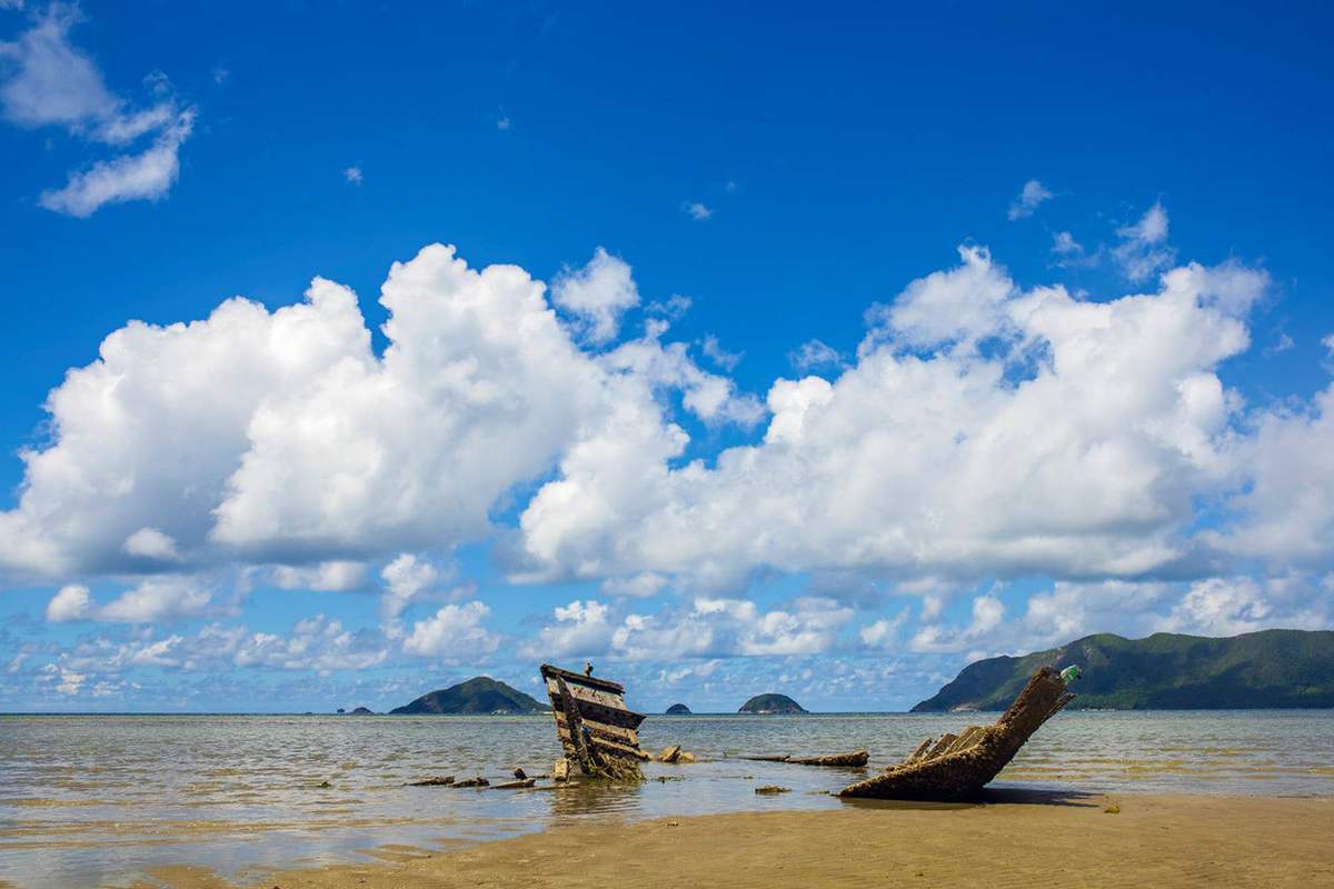 Đến Bãi biển Lò Vôi Côn Đảo thưởng thức vẻ đẹp thiên nhiên hùng vĩ 2