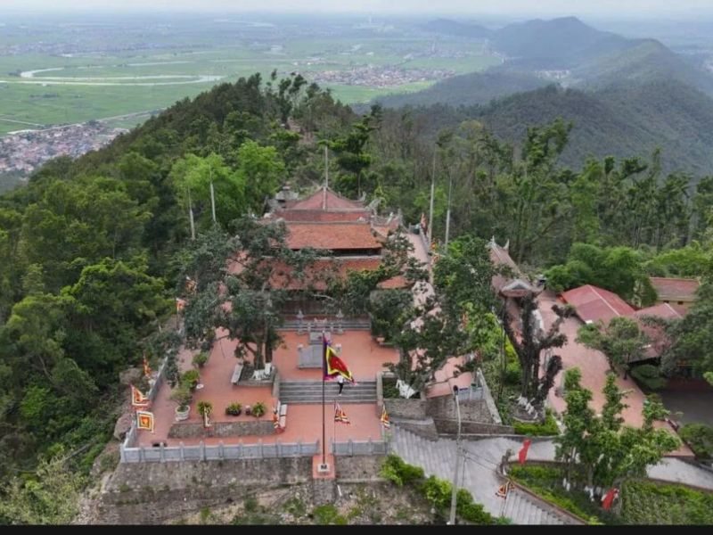 Đền Cao An Phụ: Điểm đến linh thiêng trên núi cao 246m 6