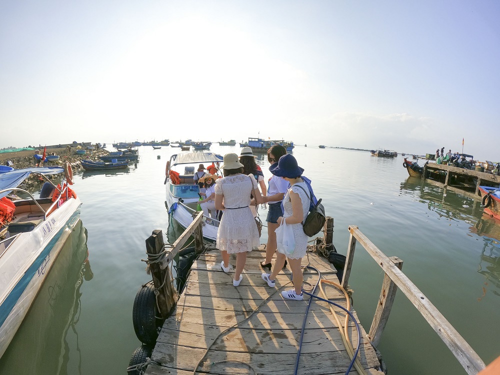 Đến đảo Điệp Sơn Nha Trang để khám phá ngay con đường nổi giữa biển 3