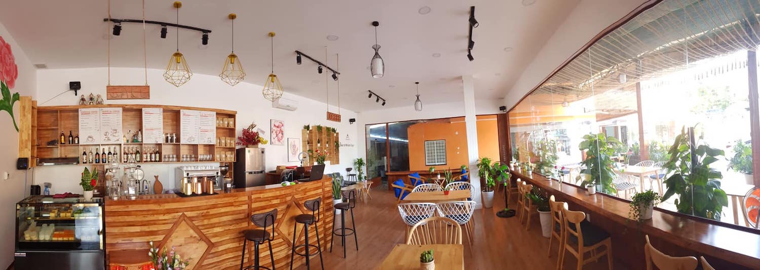 Đến ngay Art House Coffee như lạc vào studio xịn sò 5