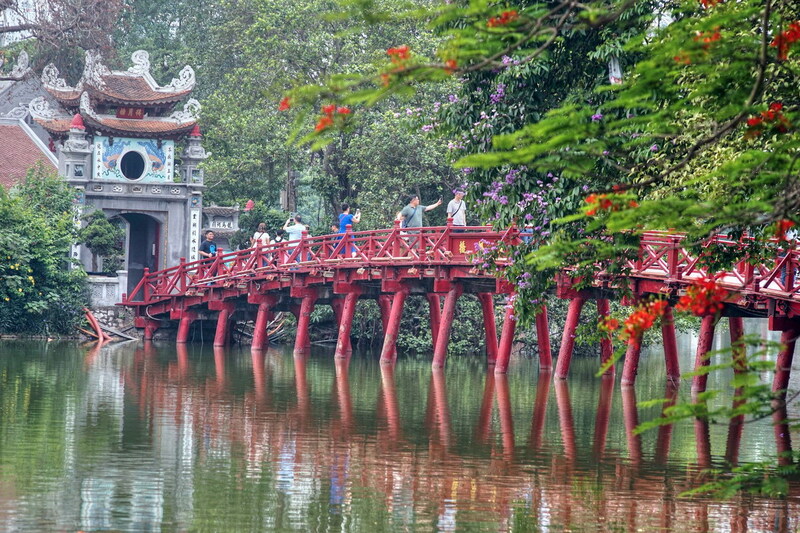 Đền Ngọc Sơn huyền thoại soi bóng hồ Gươm Hà Nội 3