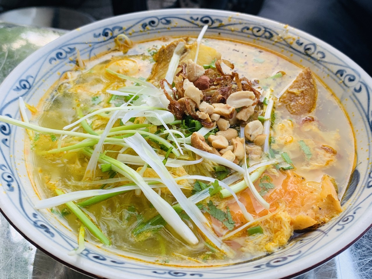 Mì Quảng Nha Trang, món ăn tưởng quen nhưng rất mới lạ 2