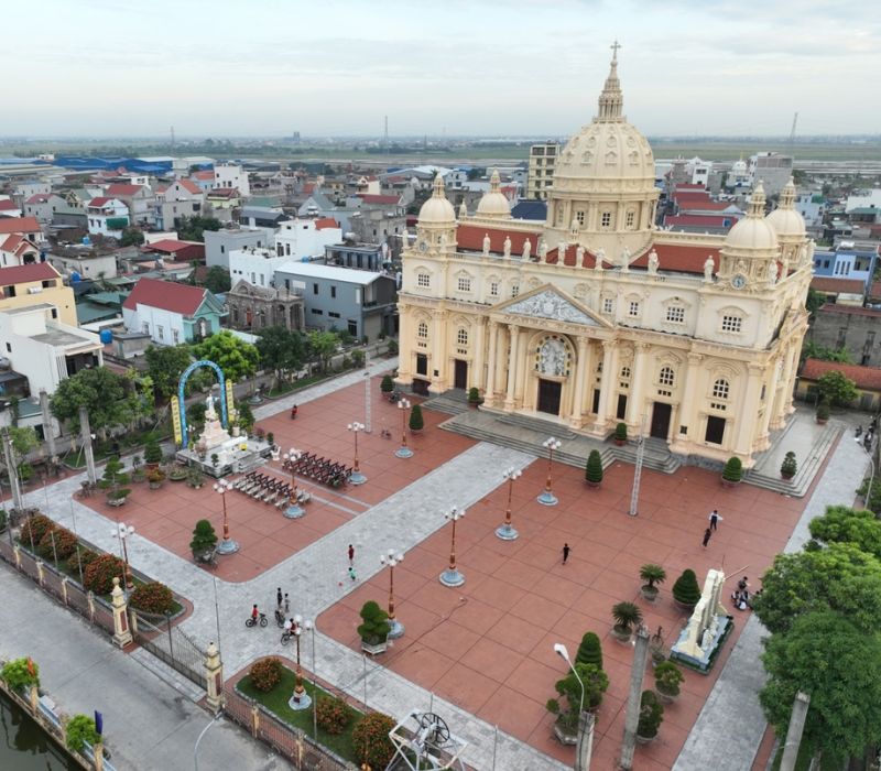 Đền Thánh Kiên Lao: Check-in 'tòa lâu đài cổ tích' nguy nga giữa lòng Nam Định 6