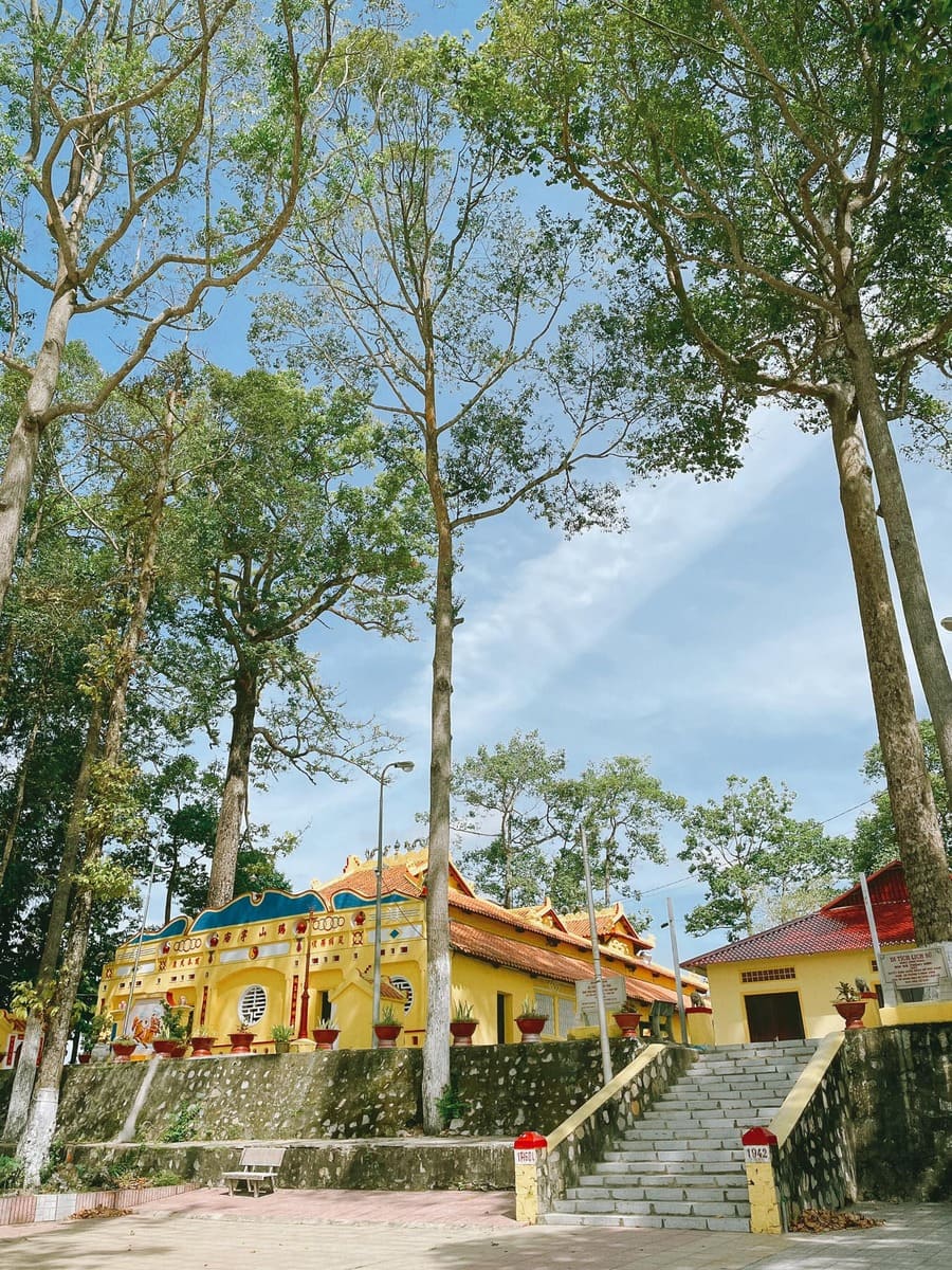 Đền thờ Thoại Ngọc Hầu, điểm đến tâm linh nổi tiếng xứ Châu Đốc An Giang 4