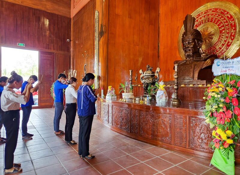 11 ngôi đền thờ Vua Hùng linh thiêng từ Bắc chí Nam 6