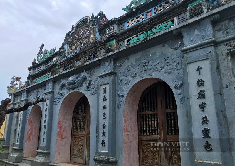 Chiêm bái đền Vạn Lộc Cửa Lò, chốn linh thiêng thế rồng chầu hổ phục 5
