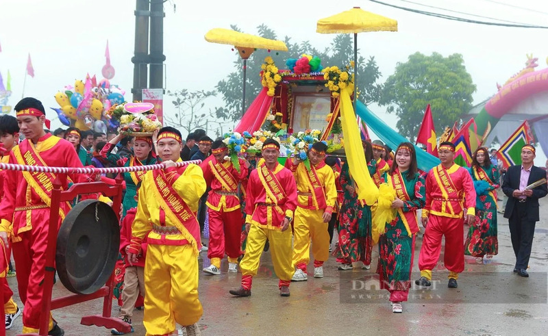 Chiêm bái đền Vạn Lộc Cửa Lò, chốn linh thiêng thế rồng chầu hổ phục 8