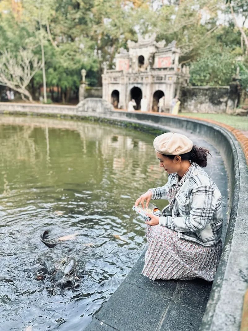 Đi Huế mặc gì cho giống nàng thơ giữa đất cố đô? 5