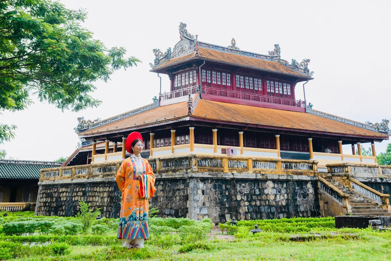 Đi Huế mặc gì cho giống nàng thơ giữa đất cố đô? 6