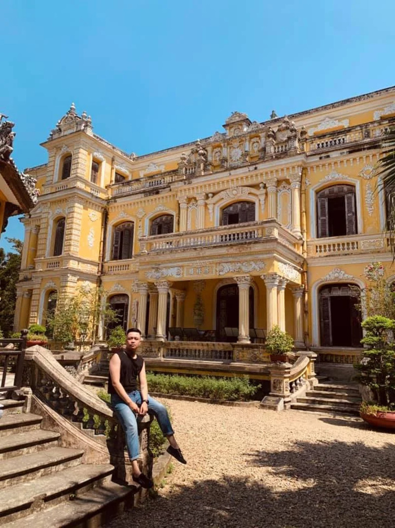 Đi Huế mặc gì cho giống nàng thơ giữa đất cố đô? 7