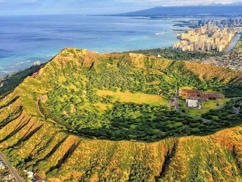 Chinh phục Diamond Head, đỉnh núi lửa ngủ yên tại Hawaii 6