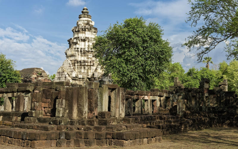 Khám phá Nakhon Ratchasima vang danh xứ sở chùa Vàng 10