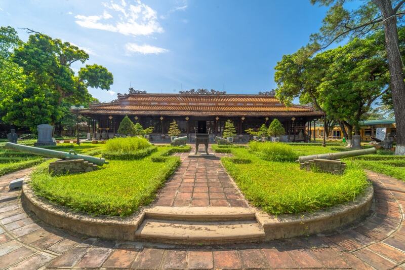 Tất Tần Tật Về Kinh Thành Huế: Cách Đi, Giá Vé, Và Lưu Ý Khi Tham Quan