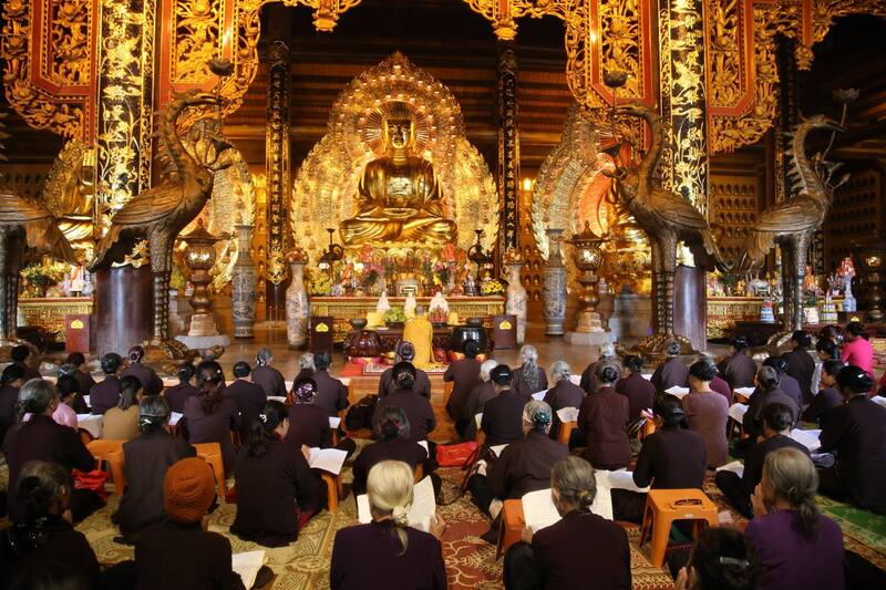 Chiêm ngưỡng Điện Tam Thế Chùa Bái Đính uy nghi giữa đất trời Tràng An 7