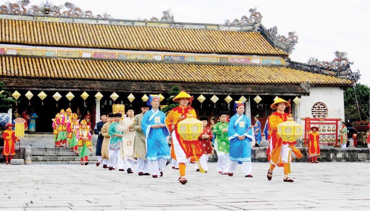 Điện Thái Hòa – Hoàng Thành Huế nơi chứng kiến 13 đời vua triều Nguyễn đăng quang 4