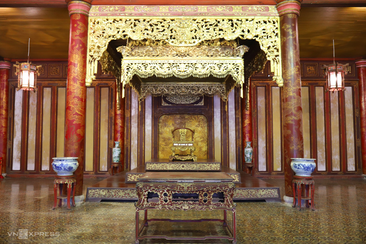 Điện Thái Hòa – Hoàng Thành Huế nơi chứng kiến 13 đời vua triều Nguyễn đăng quang 8