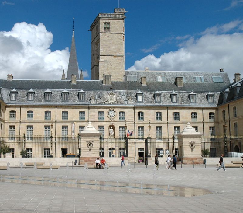 Du lịch Dijon: Khám phá vẻ đẹp cổ kính và tinh hoa ẩm thực Pháp 4