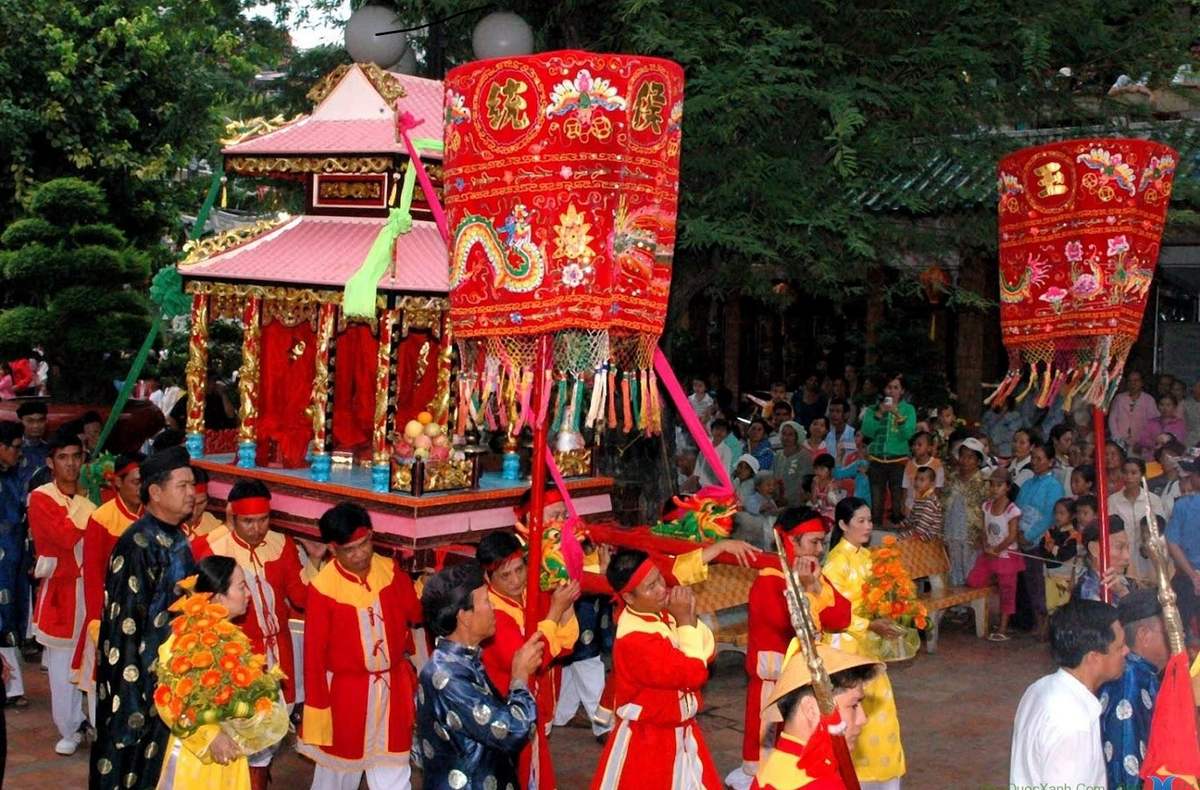 Dinh Cậu Phú Quốc (Miếu thờ Long Vương) - Điểm ngắm hoàng hôn đẹp nhất Phú Quốc 16