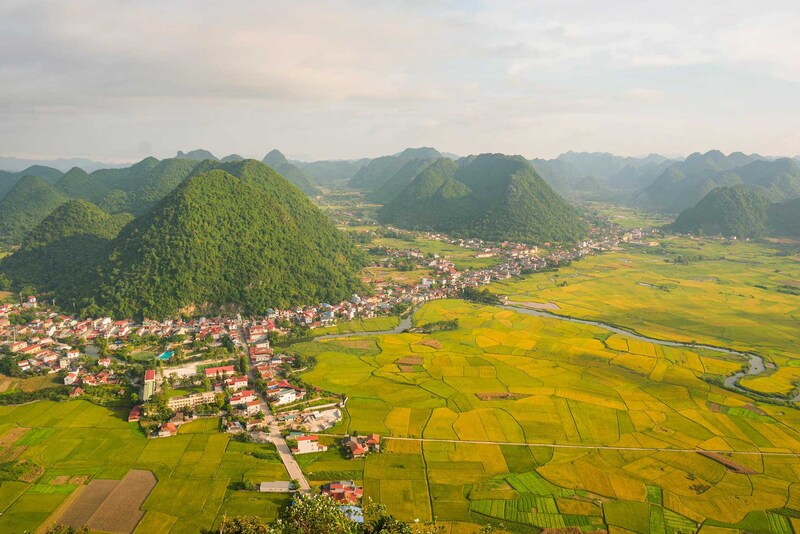 Trải nghiệm đỉnh Nà Lay nơi mây trời và thung lũng hòa vào nhau 5