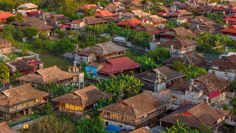 Trải nghiệm đỉnh Nà Lay nơi mây trời và thung lũng hòa vào nhau 3